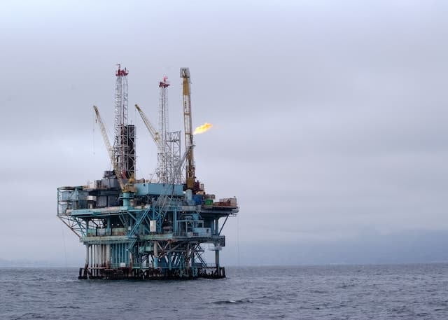 oil rig in the ocean