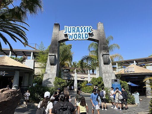 Jurassic World the Ride entrance